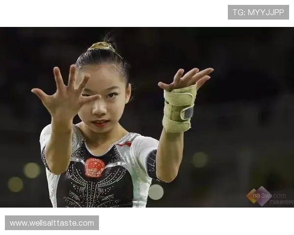 一句 “我还能再翻吗”,让全网泪崩:这个河南姑娘用伤痛书写中国体操精神(1) 一句 “我还能再翻吗”,让全网泪崩:这个河南姑娘用伤痛书写中国体操精神(1)