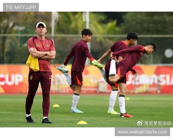 国足东亚杯名单掀青春风暴 00 后占半壁江山预示换血加速